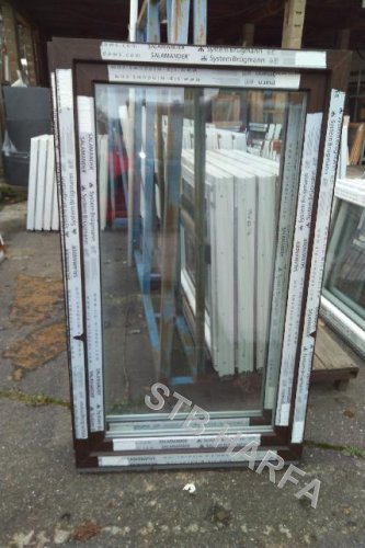 Okno 90x150 tmavý dub. TROJSKLO