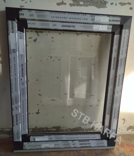 Okno 90x110 antracit