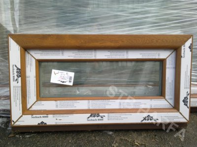 Okno 80x40 zlatý dub  sklopné TROJSKLO