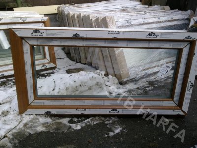 Okno 120x60 zlatý dub  sklopné TROJSKLO