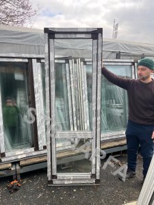 Balkonové dveře 70x200 tmavý dub