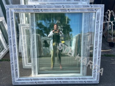 Okno 158x138 DVOJSKLO  Prave